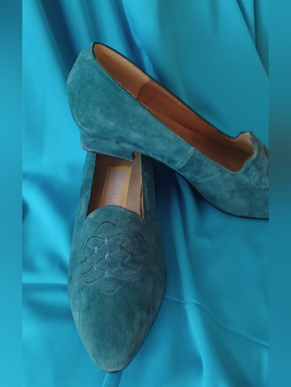 Andrew Geller Vtg Teal Suede  Women's Loafer Kitten Heels